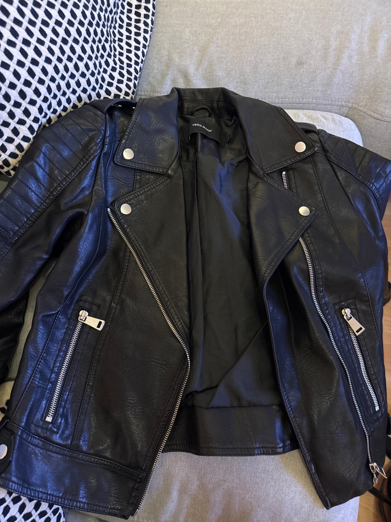 Vero Moda Lederjacke Schwarz Gr.: S