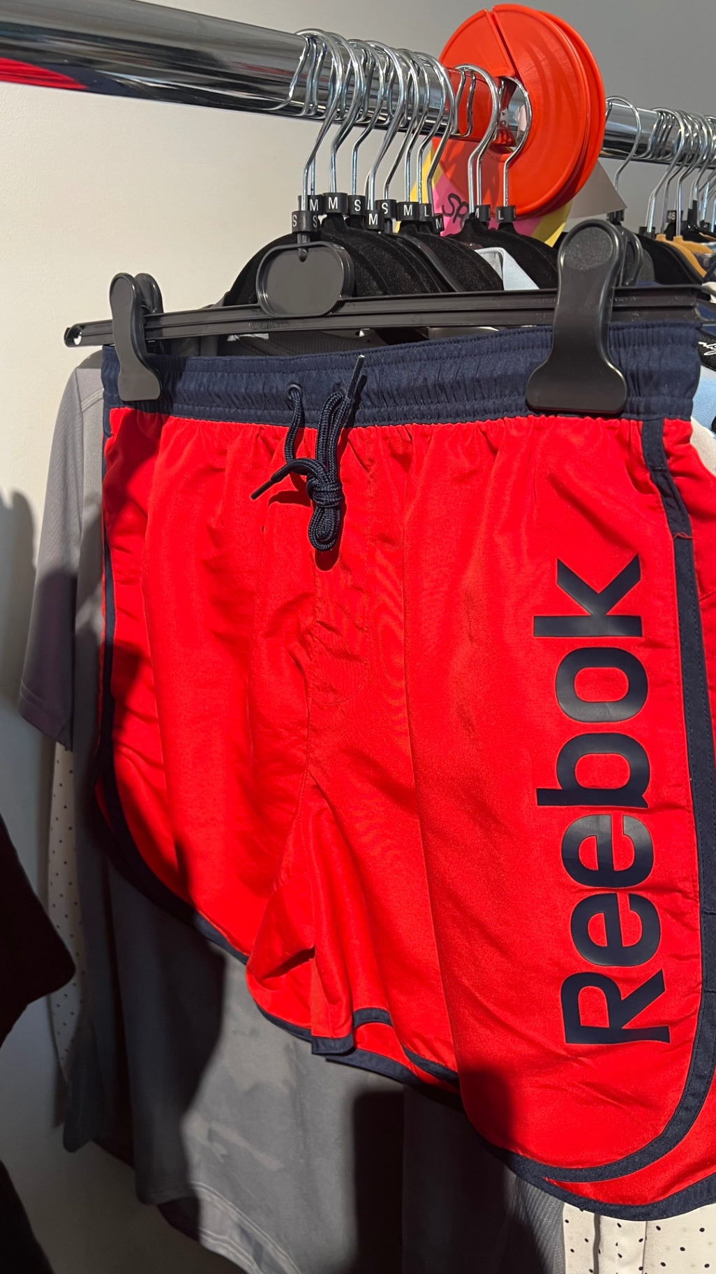 Reebok Shorts Rot Gr.: S