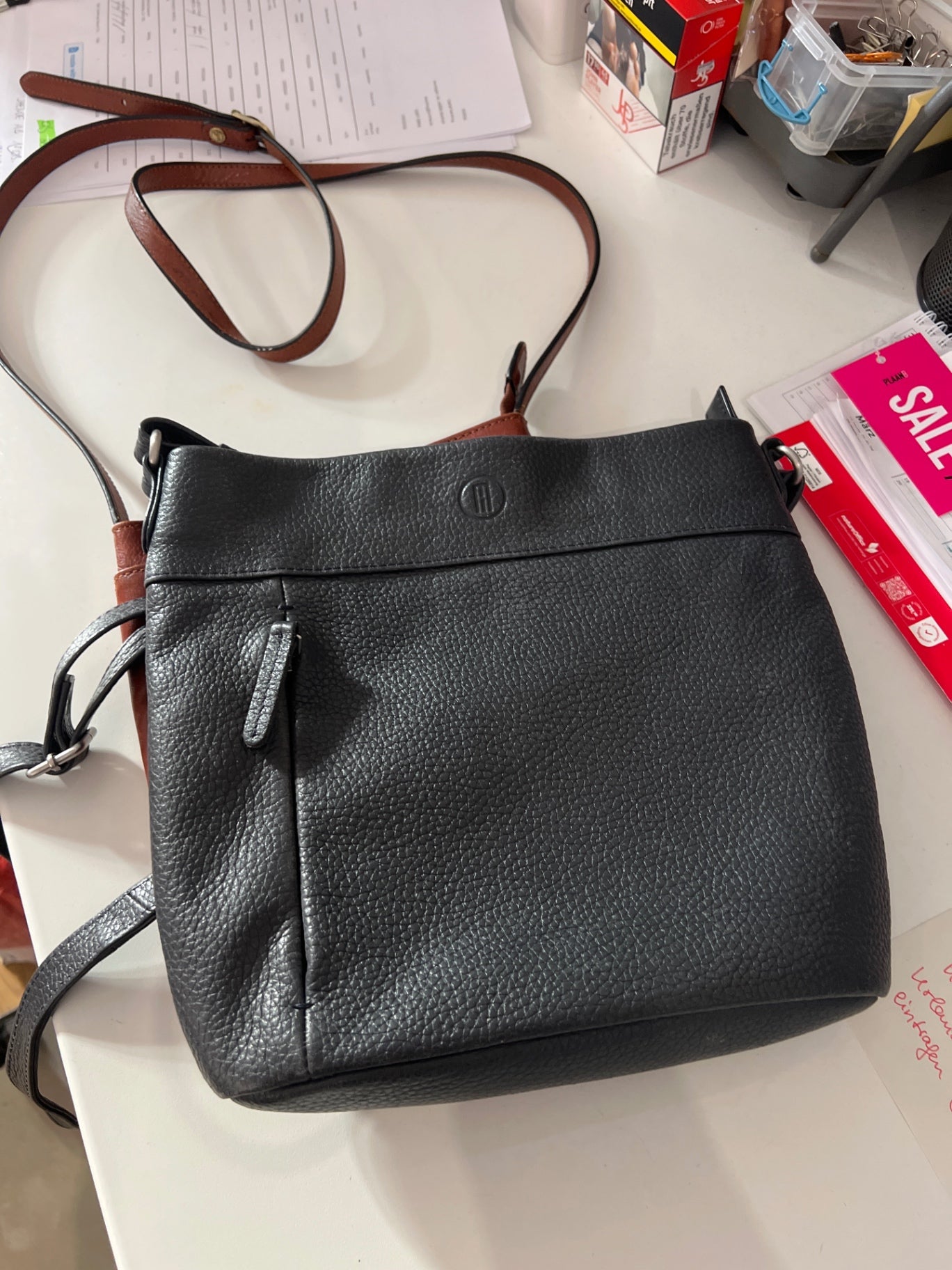 Hausfelder Ledertasche Grau