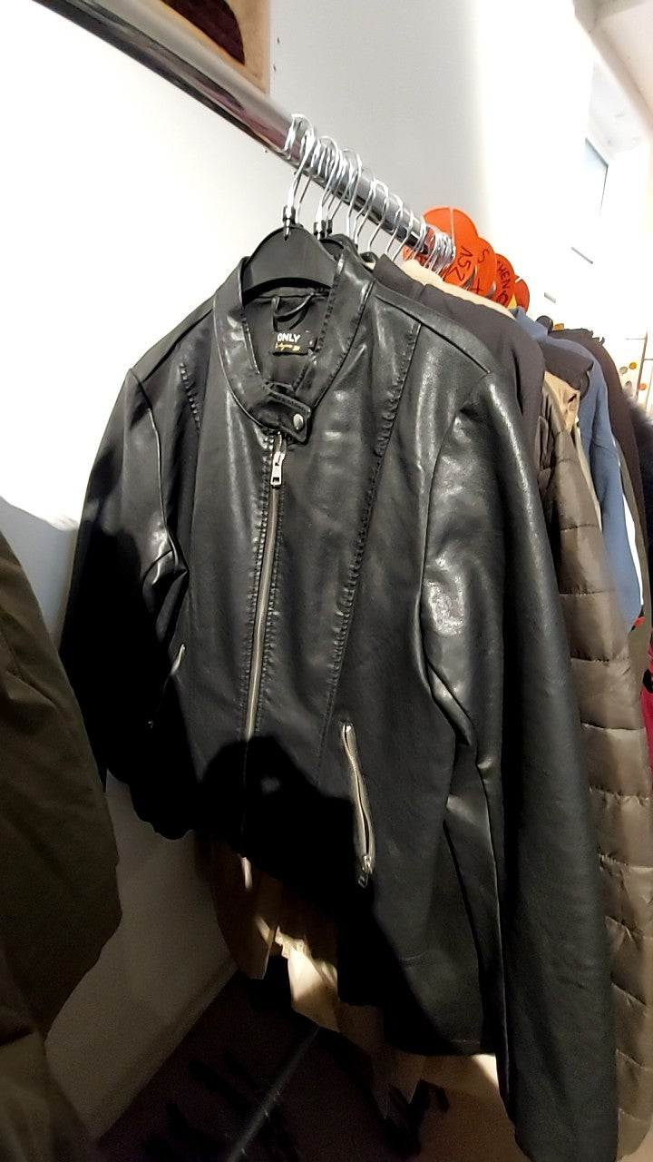ONLY Lederimitatjacke Schwarz Gr.: XL
