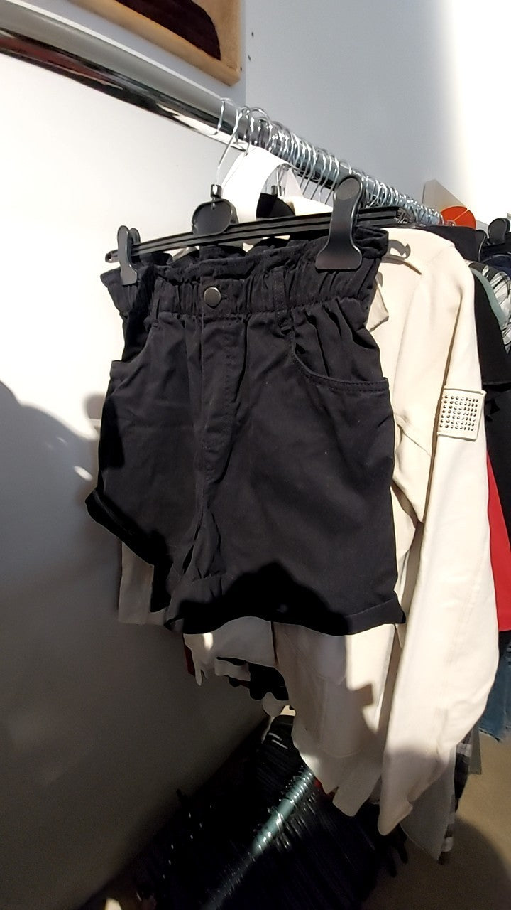 H&M Shorts Schwarz Gr.: M