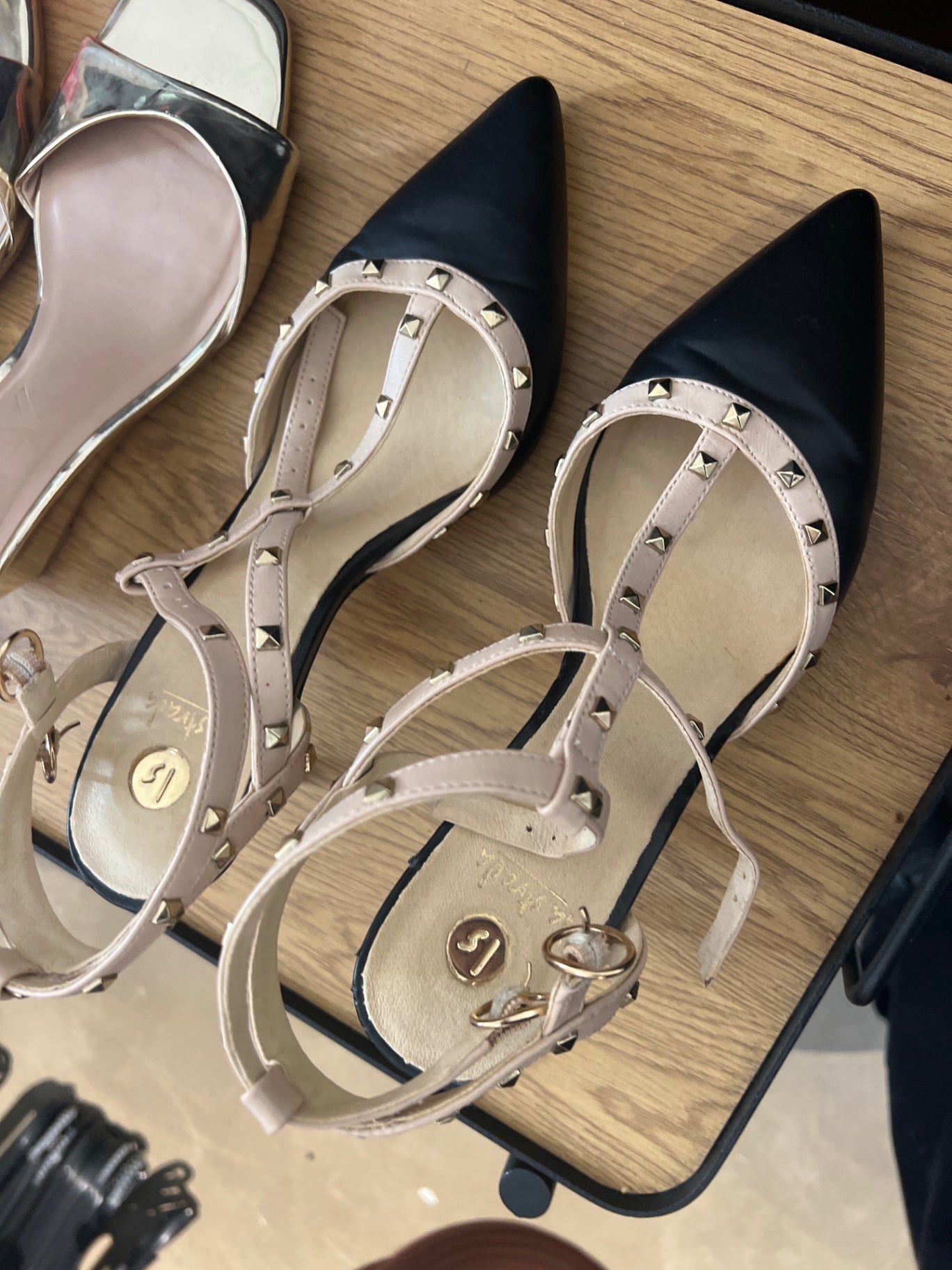 La Strada Schuhe Beige und Schwarz Gr.: 40