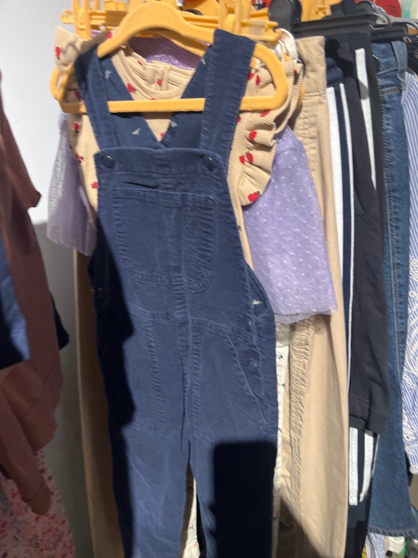 Zara Latzhose Dunkelblau Gr.: 104