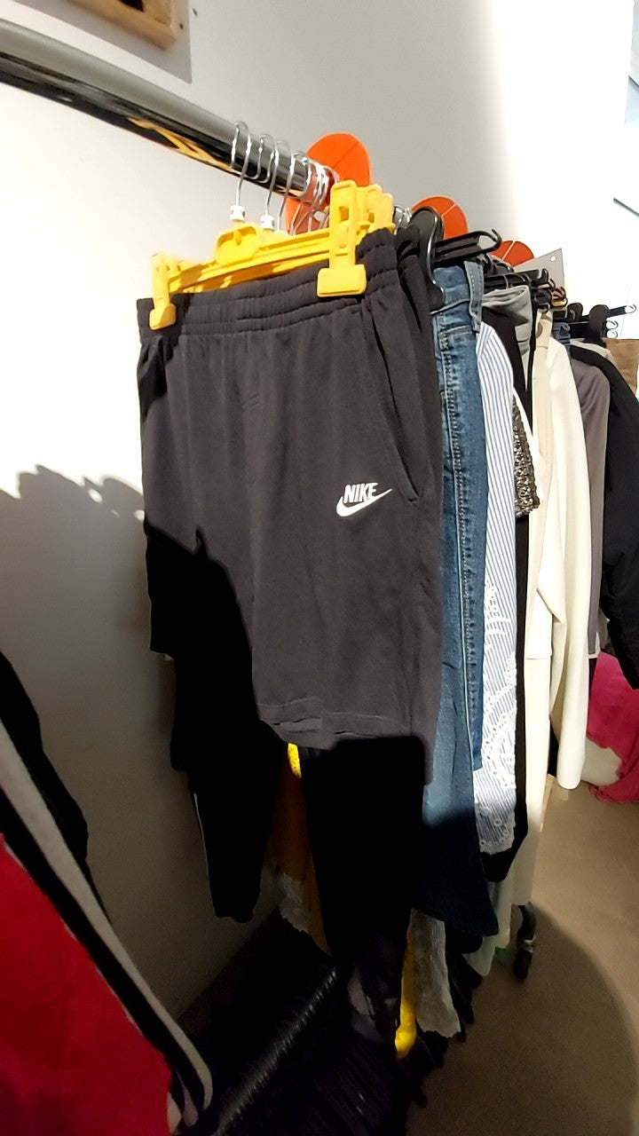 Nike Sport Shorts Schwarz Gr.: 146