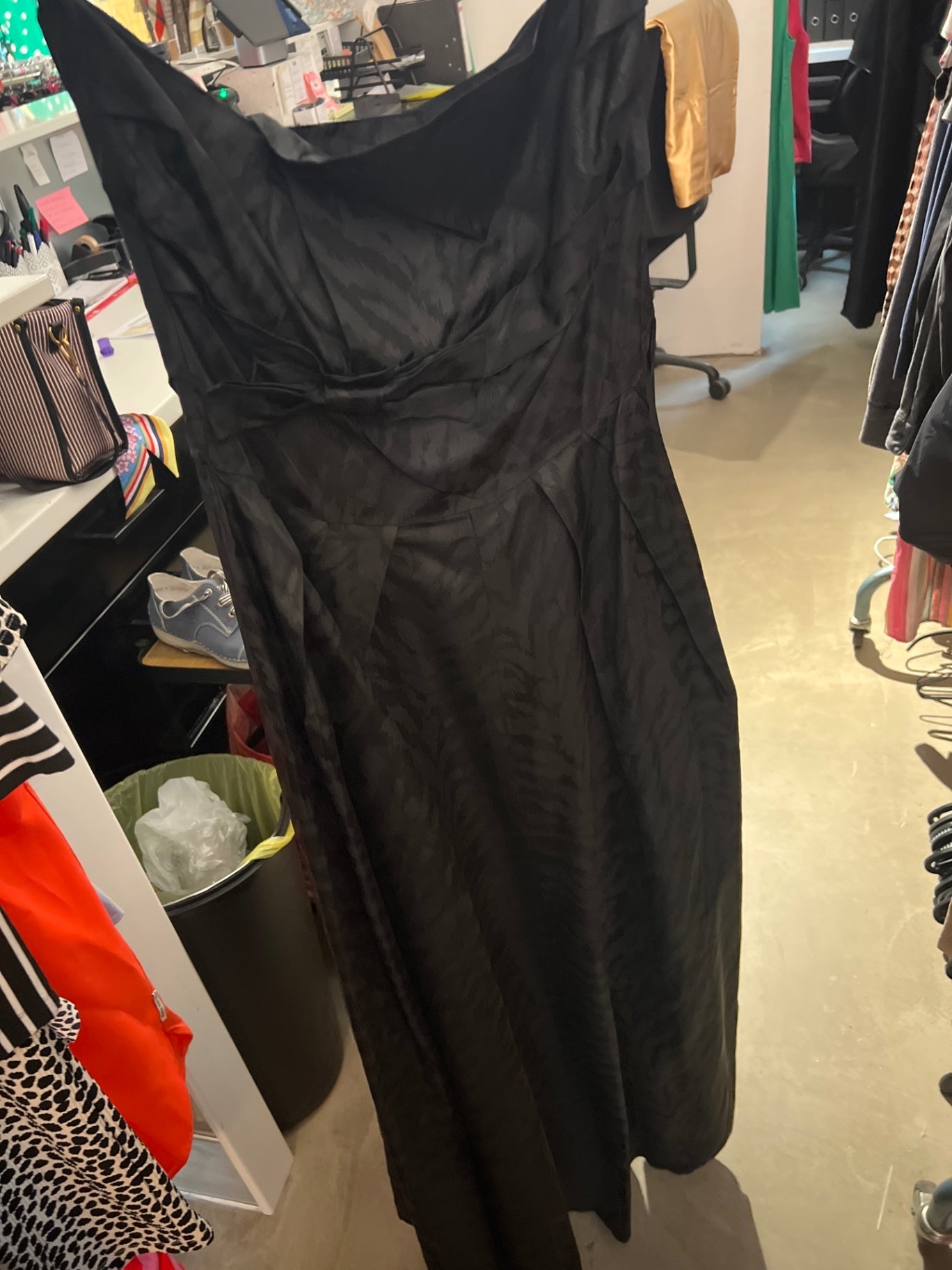 Kleid Schwarz Gr.: S