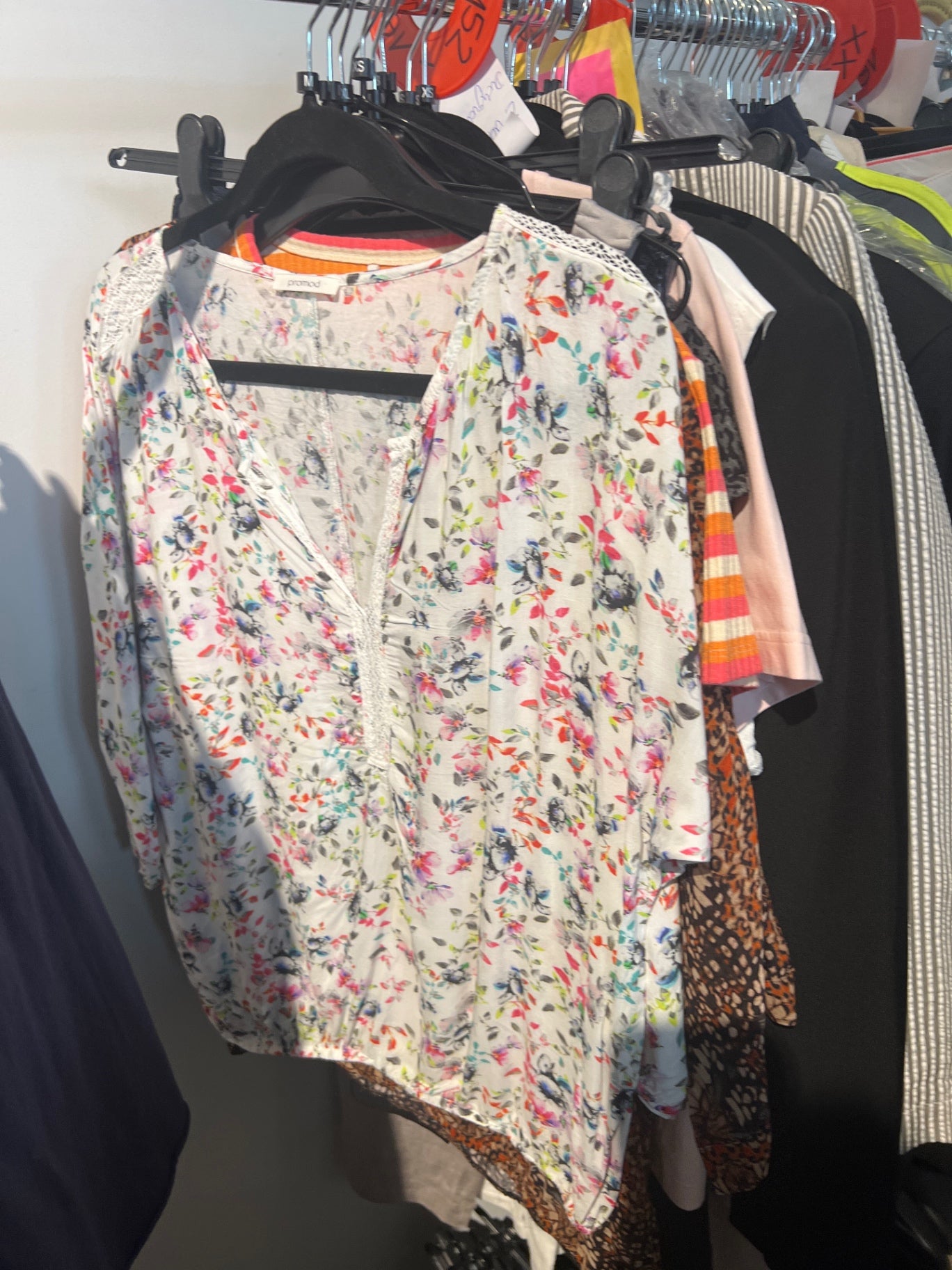 promod Bluse Weiß Blumenmuster Gr.: M
