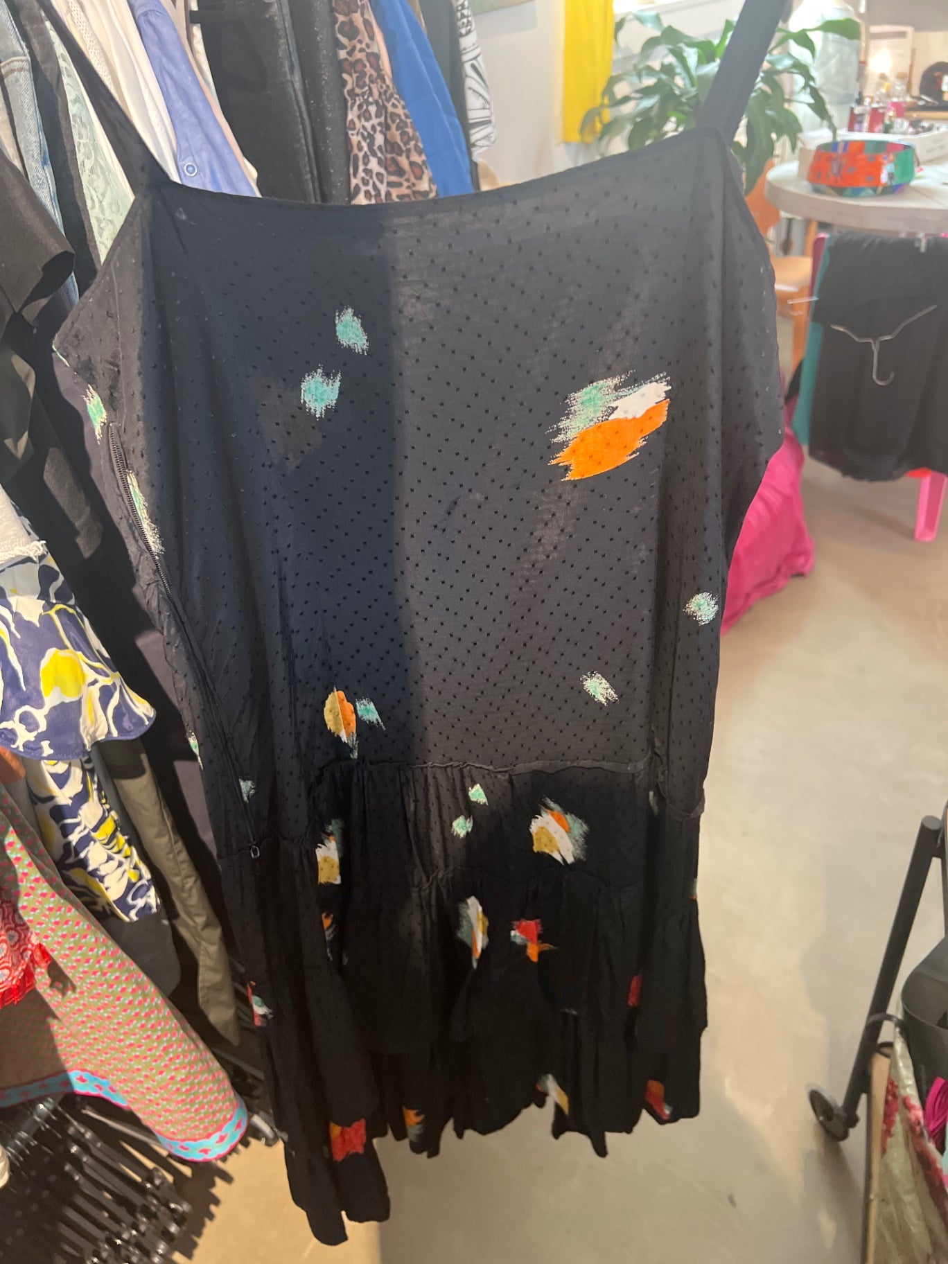 Kleid Schwarz mit bunten Mustern Gr.: M