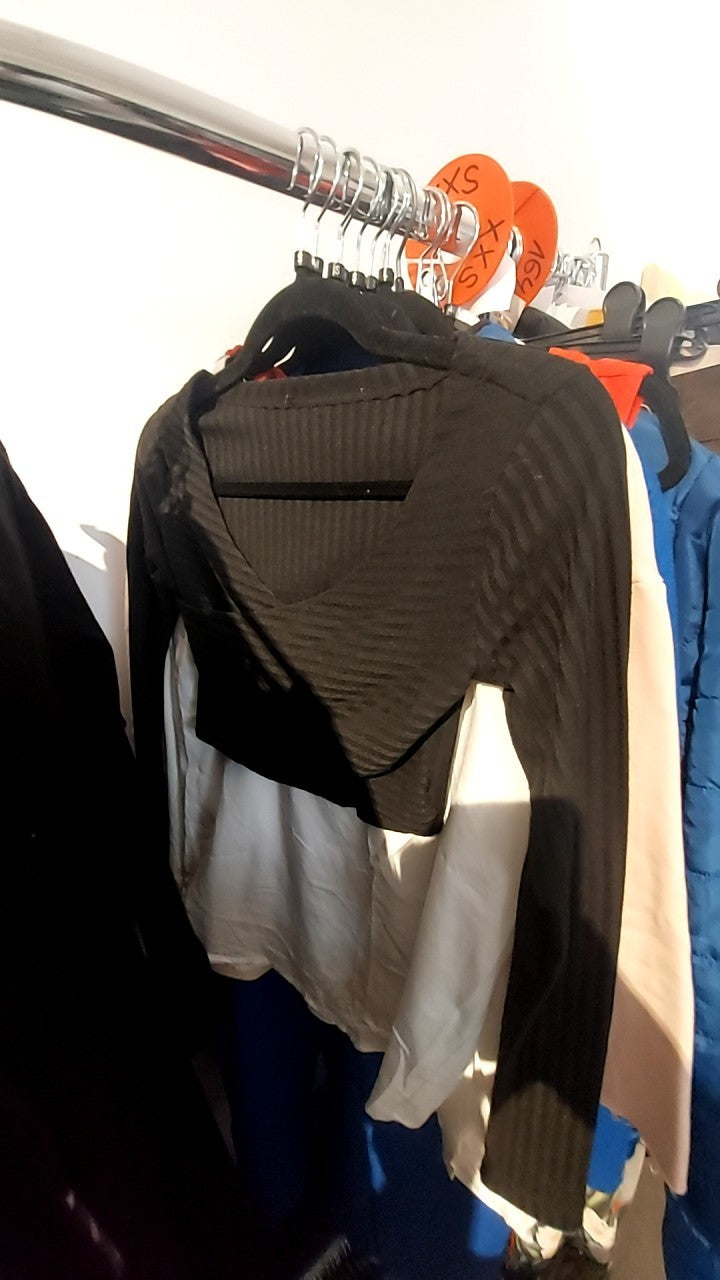 Kurzes Oberteil Schwarz Gr.: L