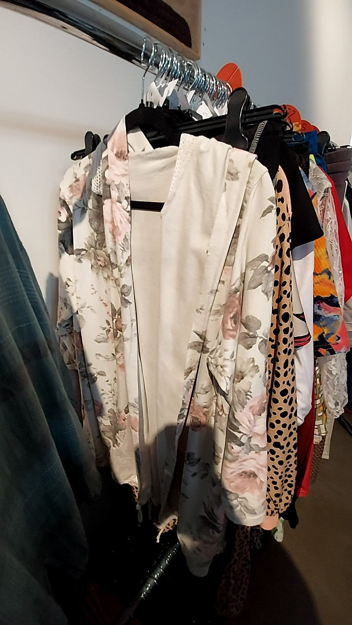 Stoffjacke Weiß m.Blumen B-Ware Gr.: M
