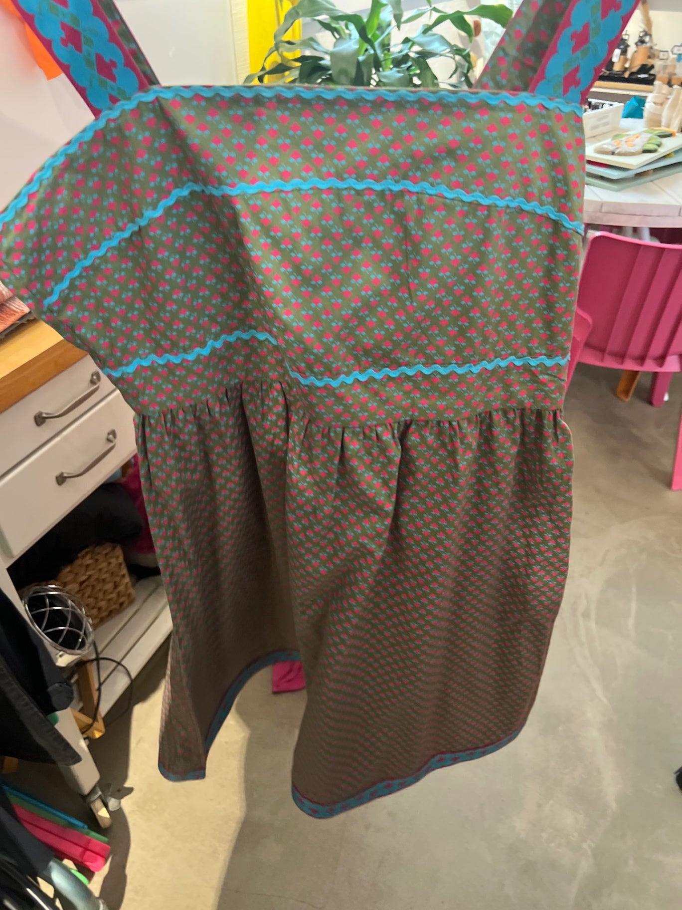 Blutsgeschwister Kleid Grün, Pink, Blau Gr.: XL