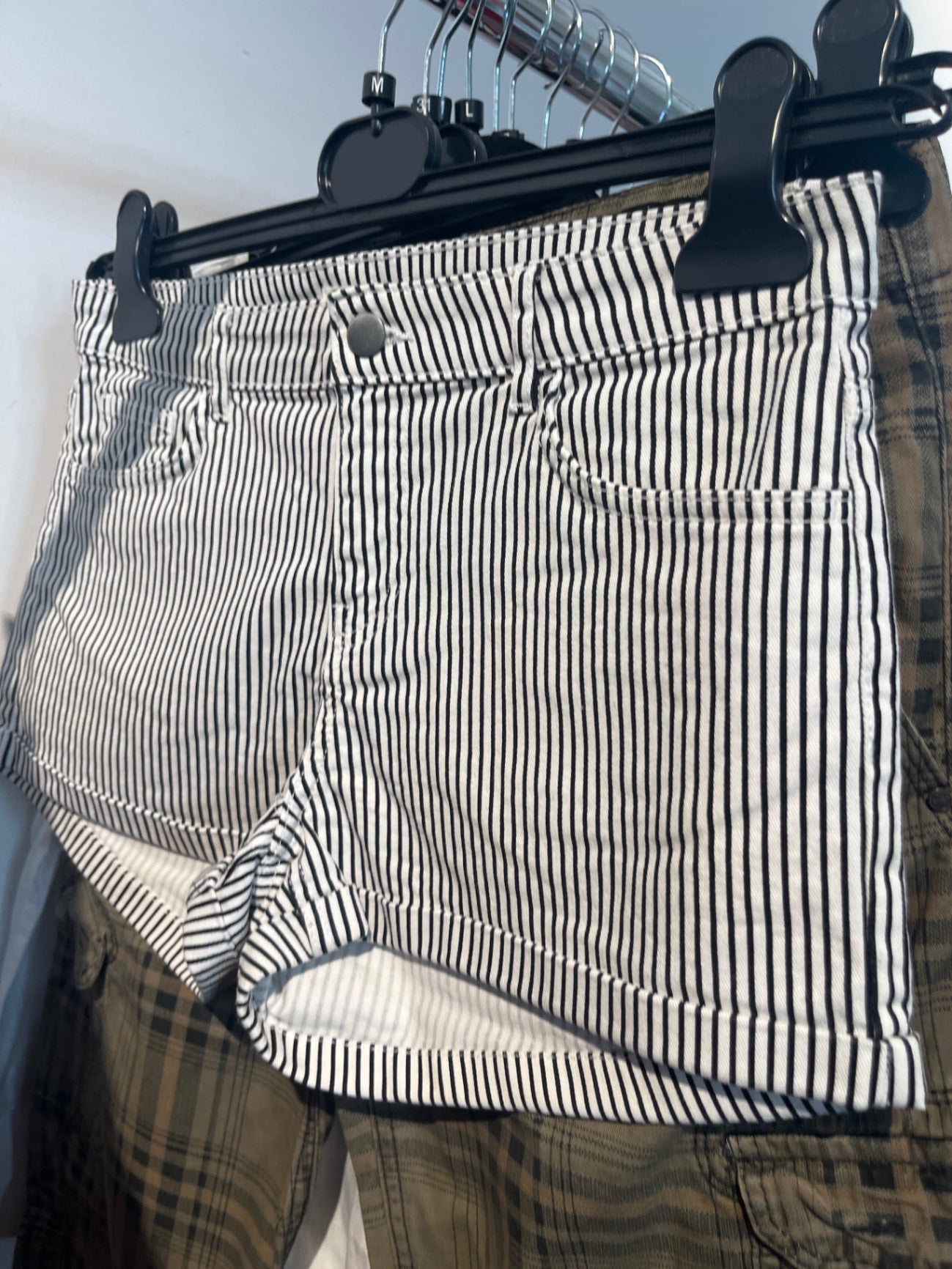 H&M Shorts Schwarz Weiss Gestreift Gr.: M
