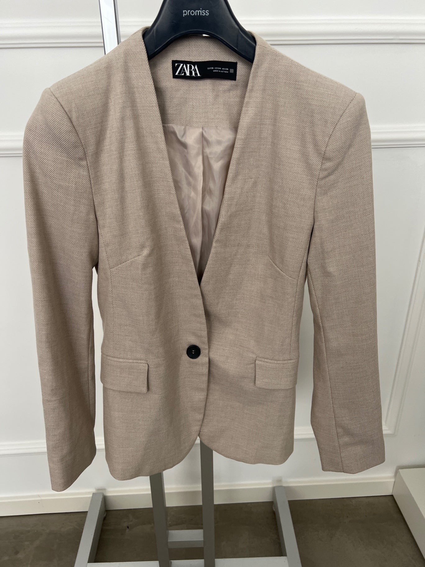 Zara Blazer 36 Beige