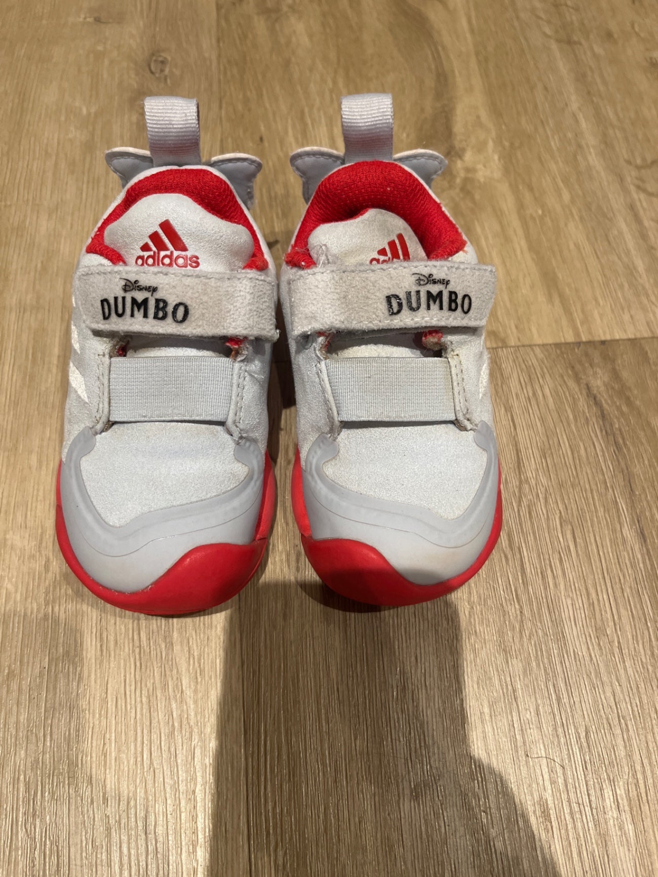 Adidas Sportschuhe Weiß und Rot