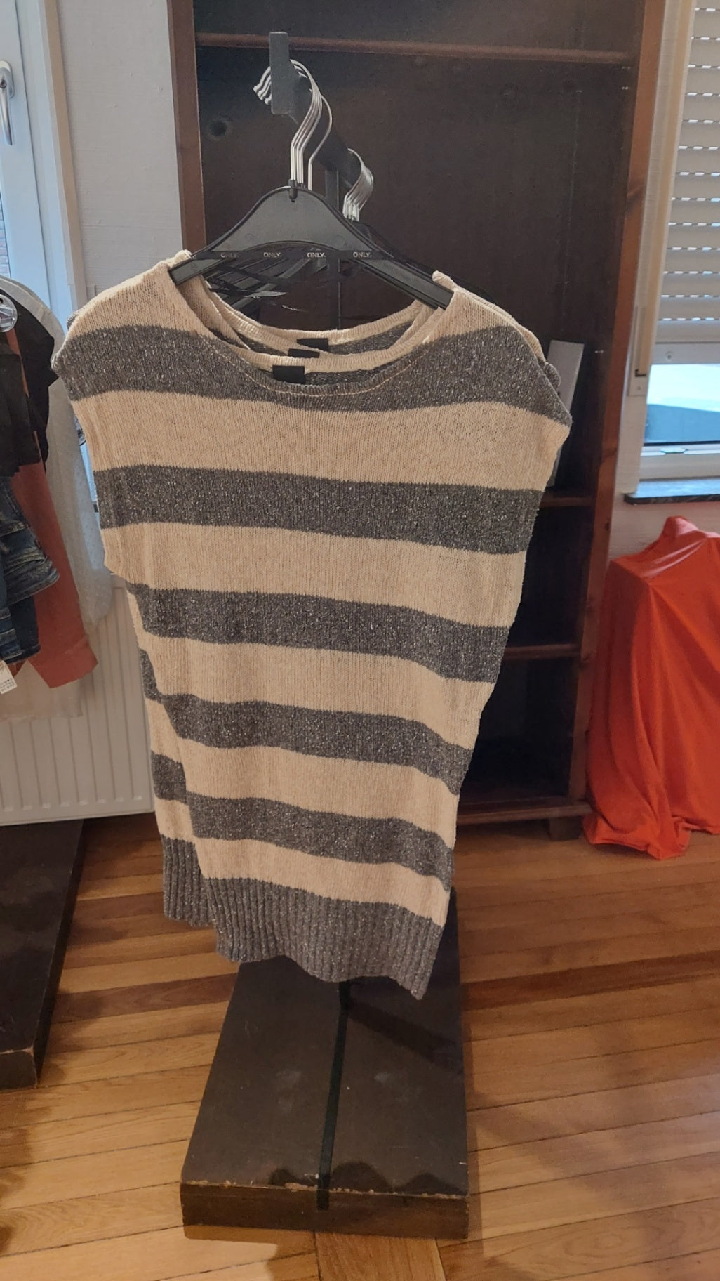Only Pullover Beige und Grau gestreift