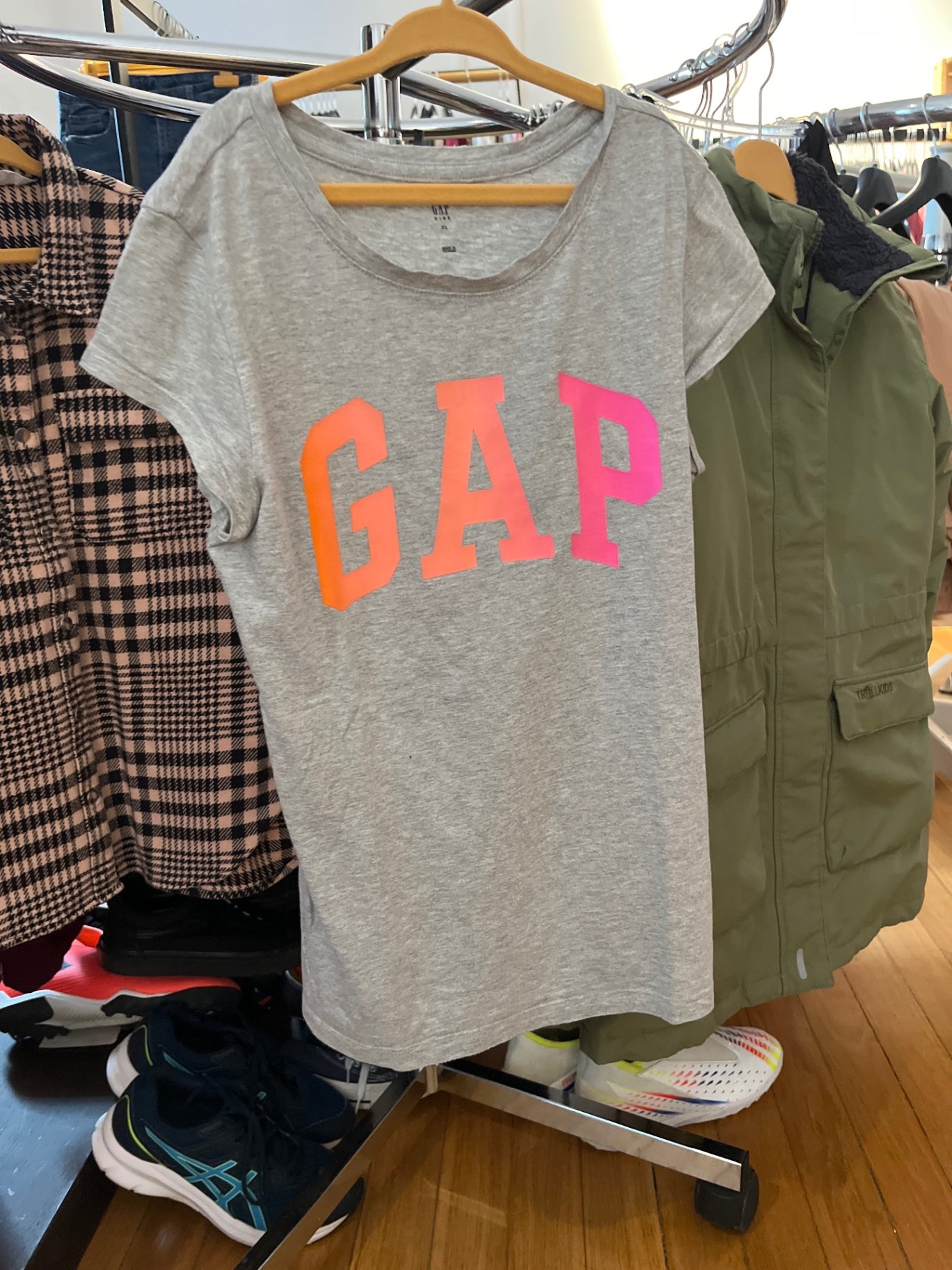 GAP T-Shirt Grau