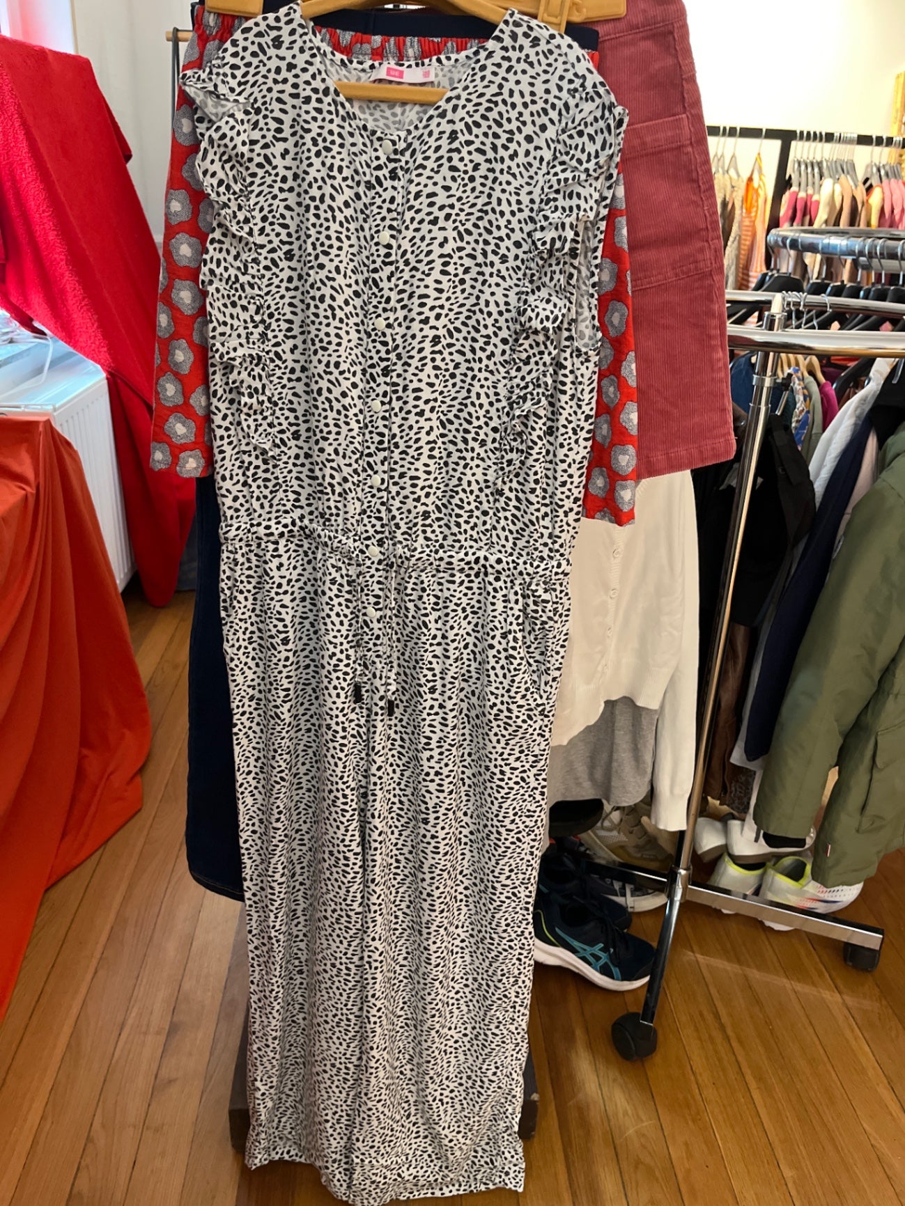 WE Jumpsuit Weiß und Schwarz