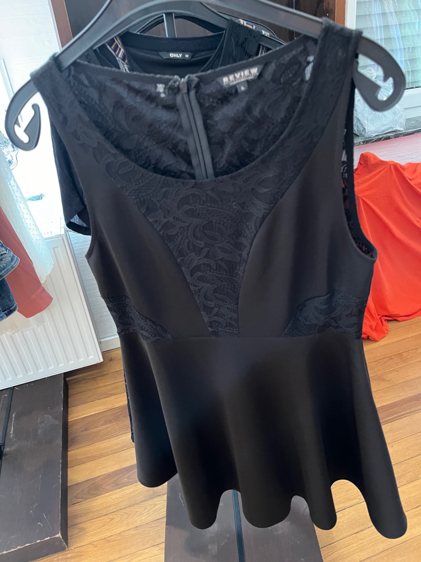 Review Kleid Schwarz