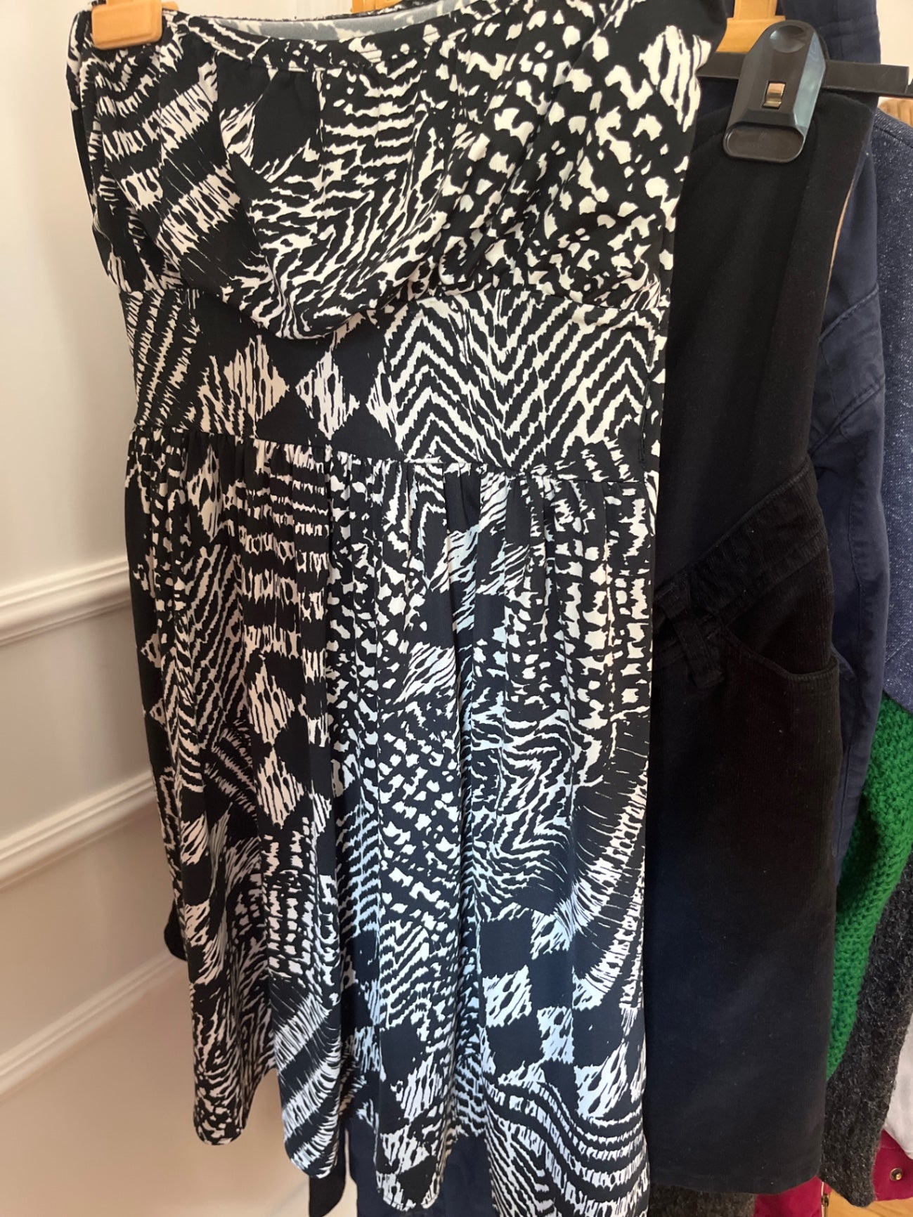 Unbekannt Kleid Schwarz und Weiß