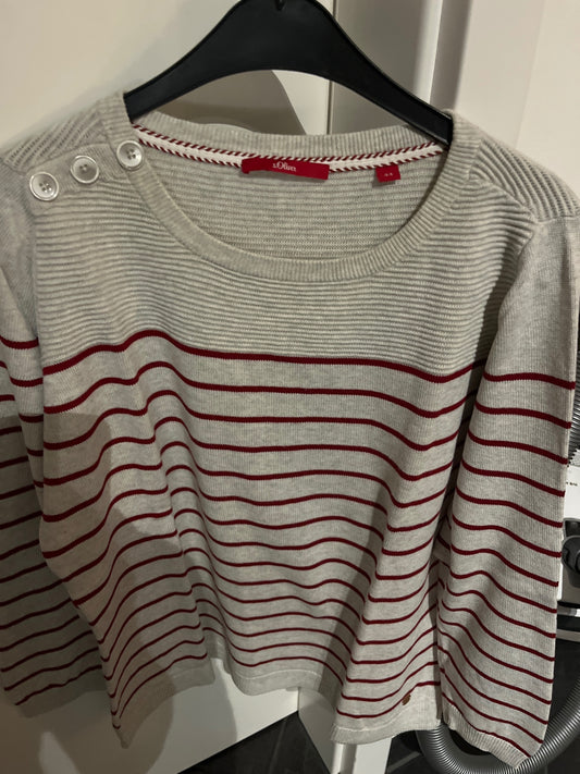 s.Oliver Pullover Grau mit roten Streifen