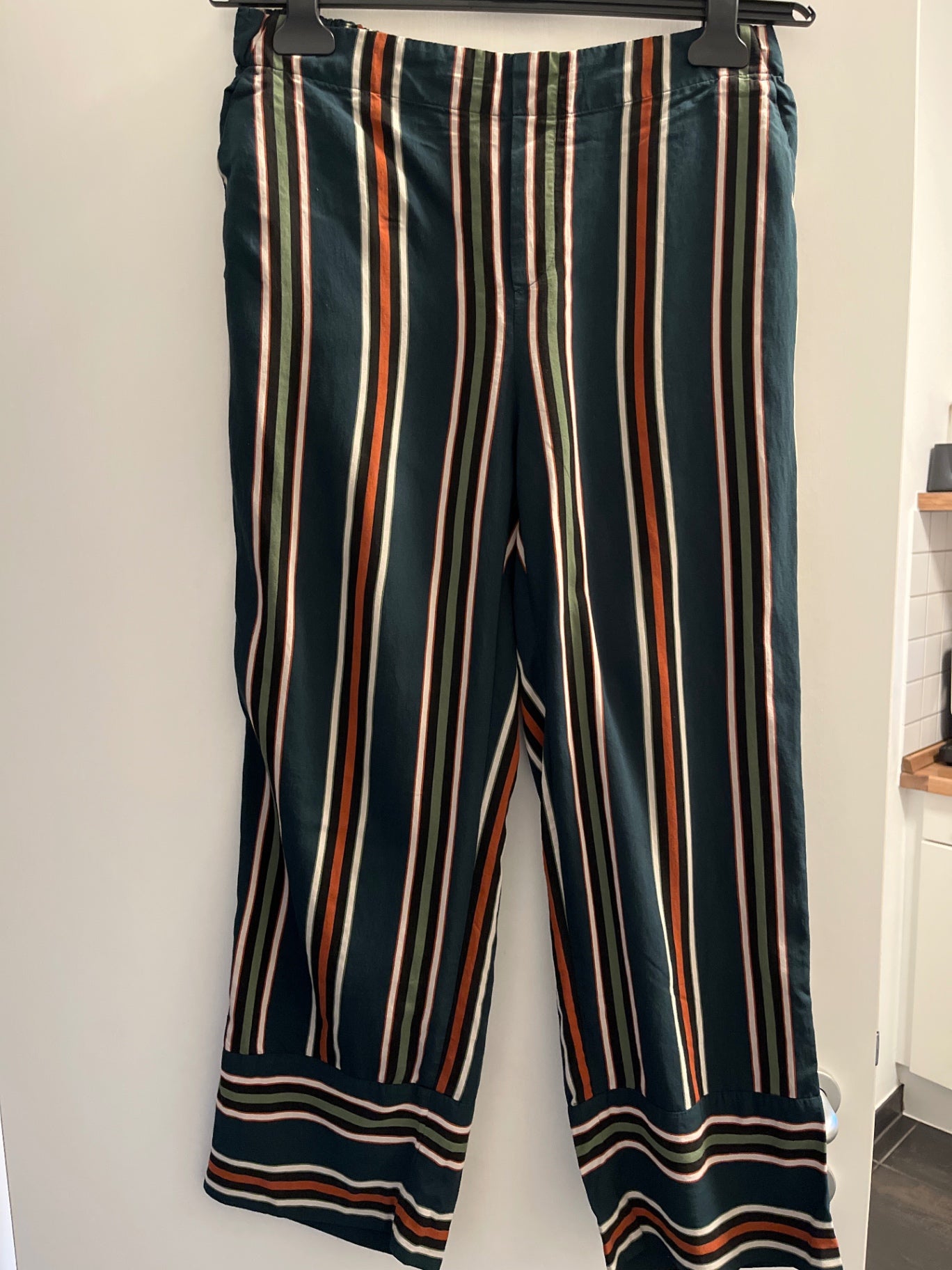Zara woman Hose Mehrfarbig (grün mit Streifen)