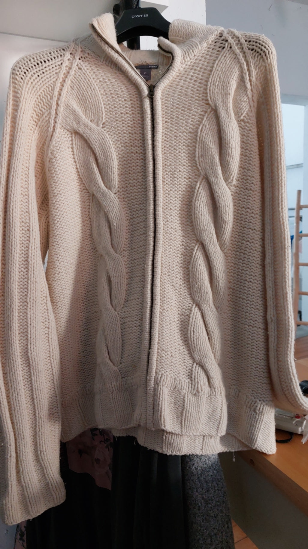 H&M Strickjacke Beige