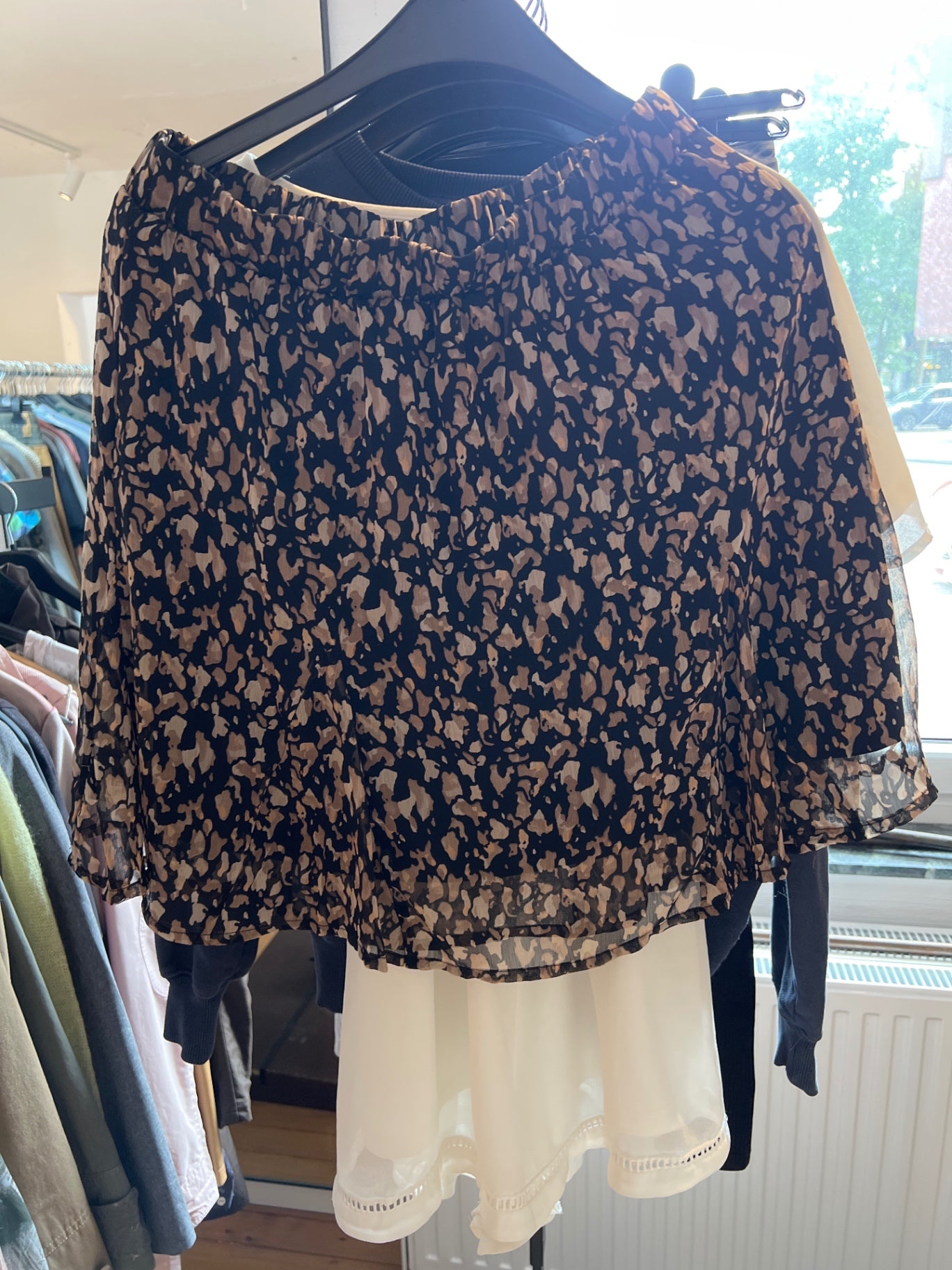 Vila Rock Schwarz und Beige