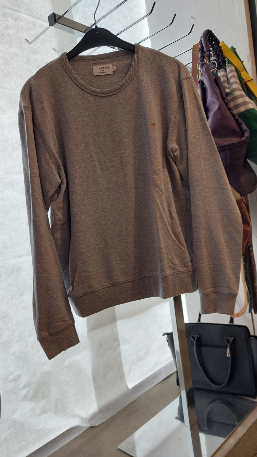 Farah Pullover Grau