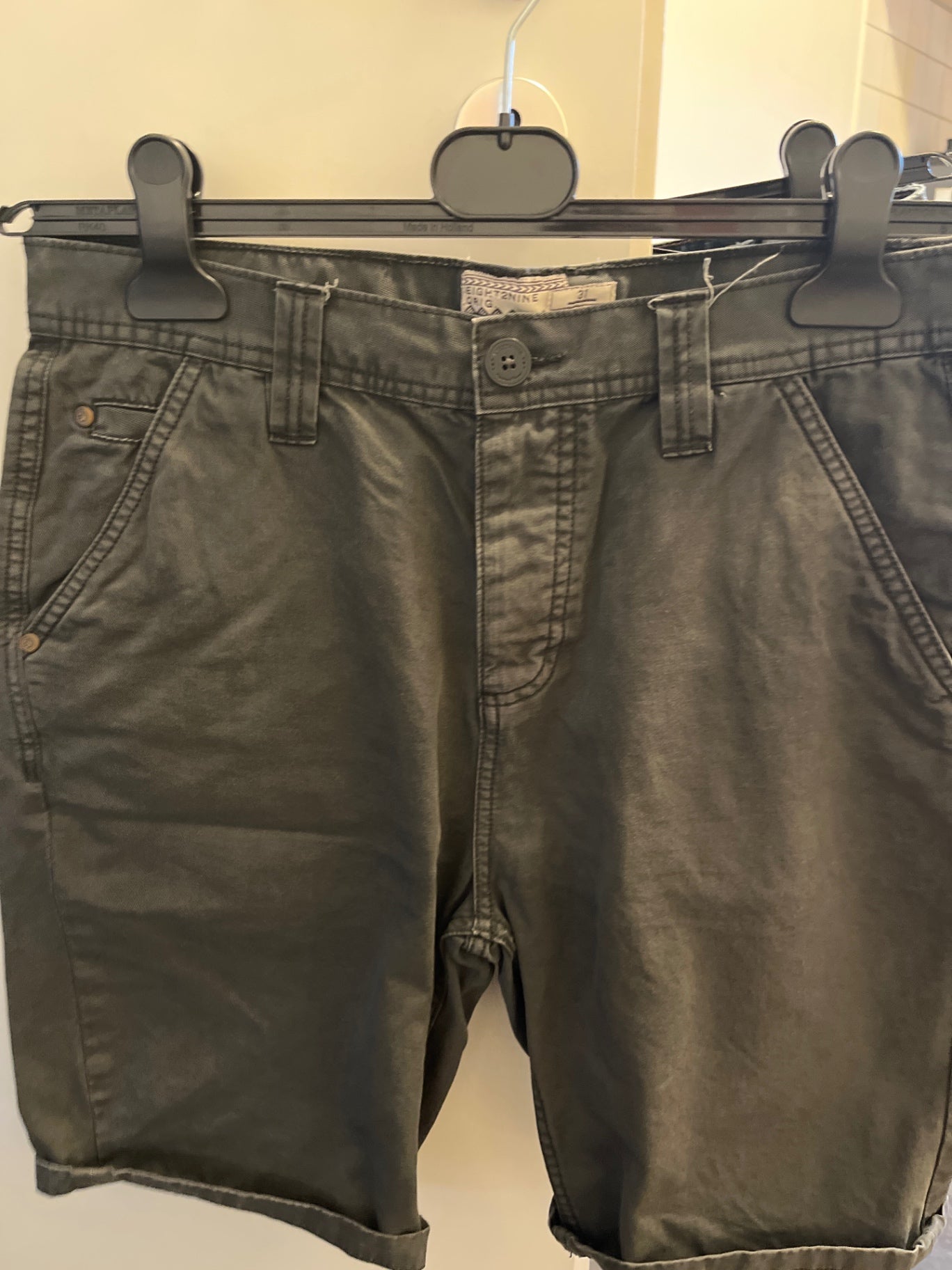 Eight2nine Shorts Grau