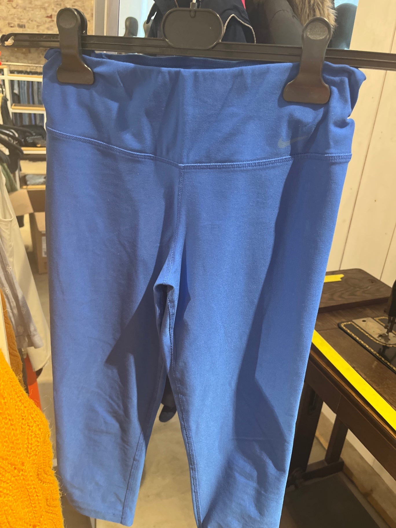 Nike Sportleggings 3/4 Blau