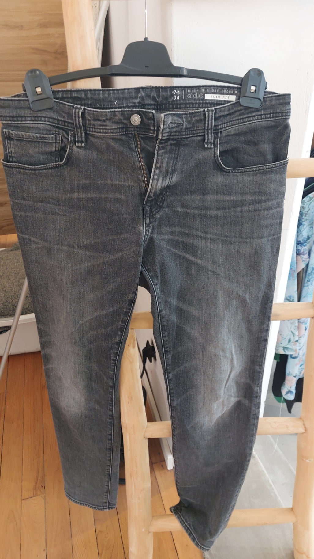 EDC Jeans Grau