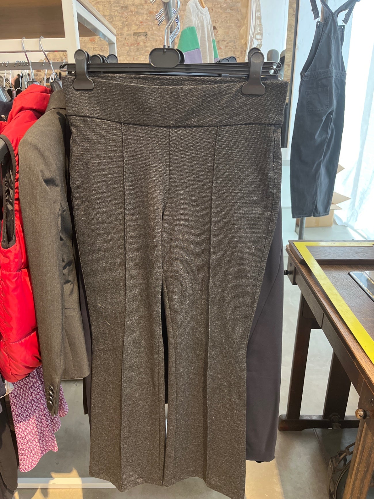 C&A Hose Grau meliert