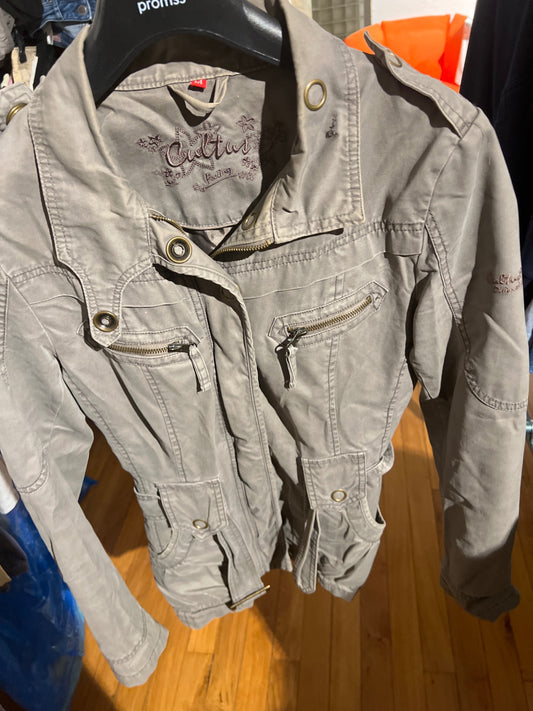 Cultus Jacke Beige
