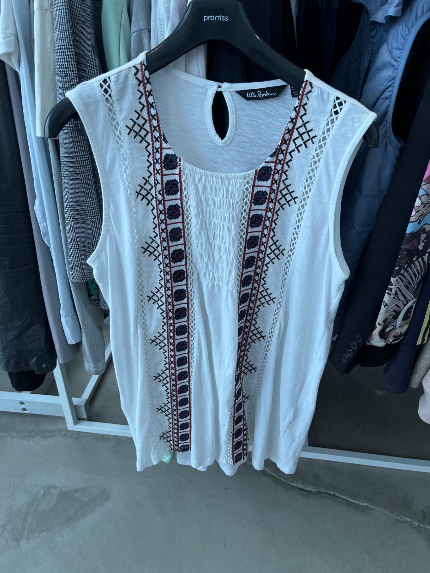 Ulla Popken Ärmellose Bluse Weiß