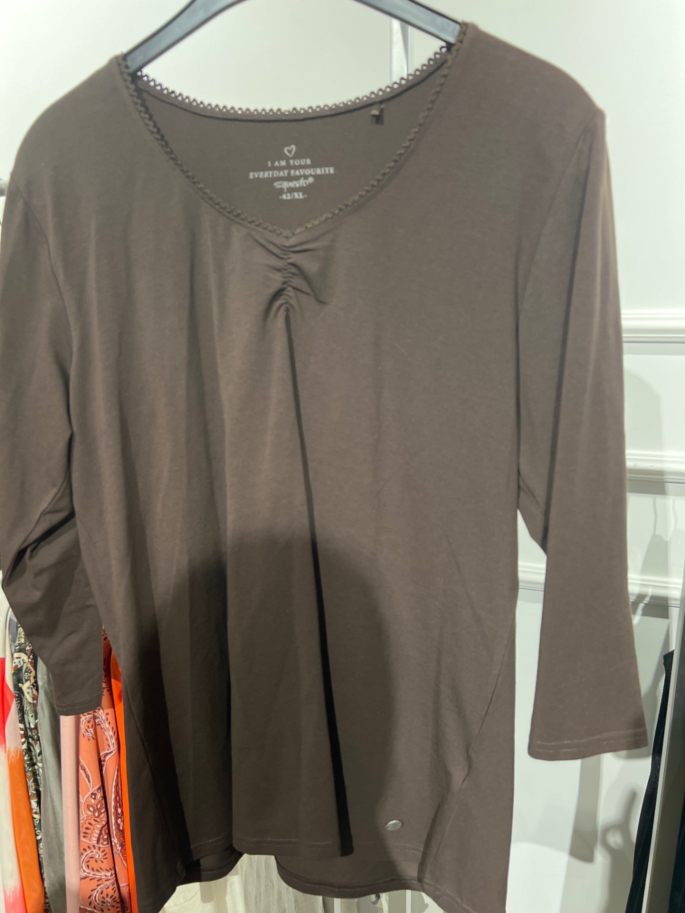 S‘questo Langarmshirt Braun