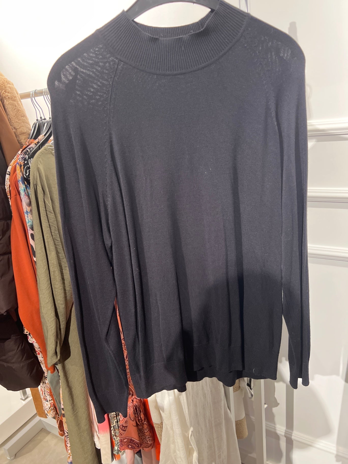 Laura Torelli Pullover Schwarz