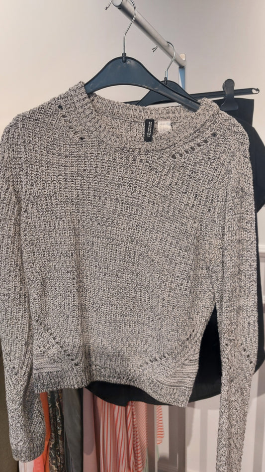 DIVIDED Pullover Grau