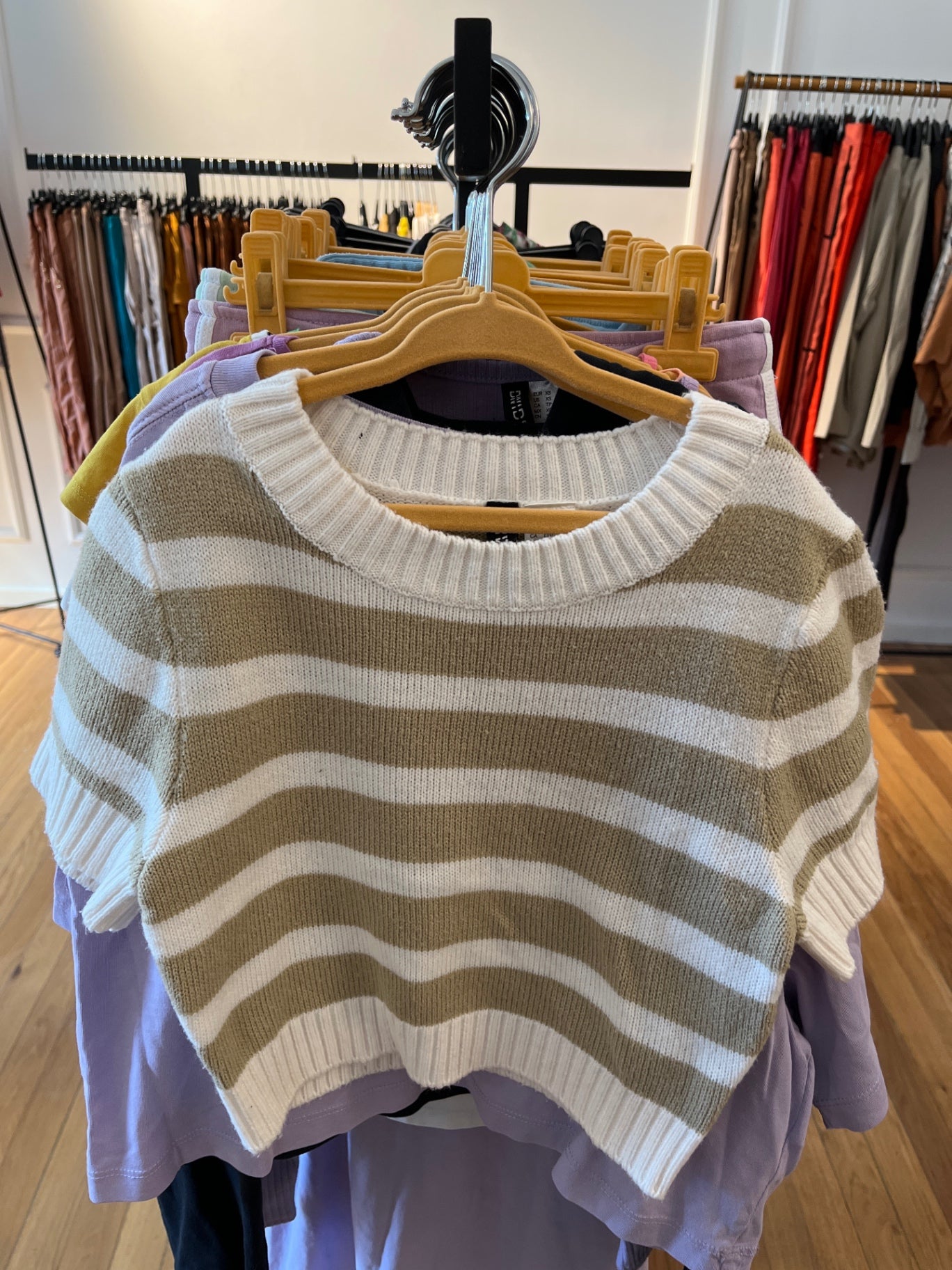 H&M Divided Pullover Beige und Weiß