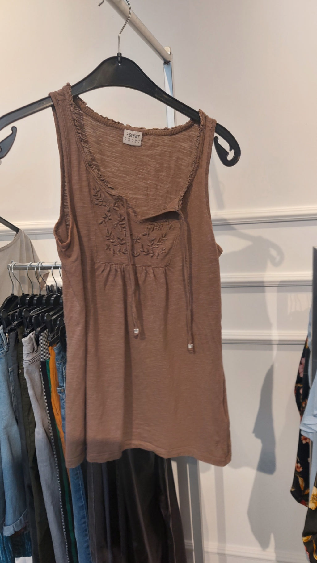 Esprit Ärmelloses Top Braun