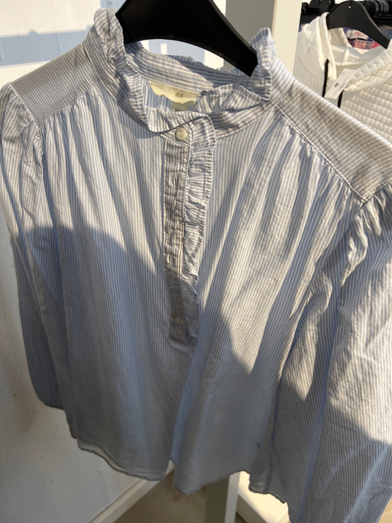 H&M Bluse Hellblau mit weißen Streifen
