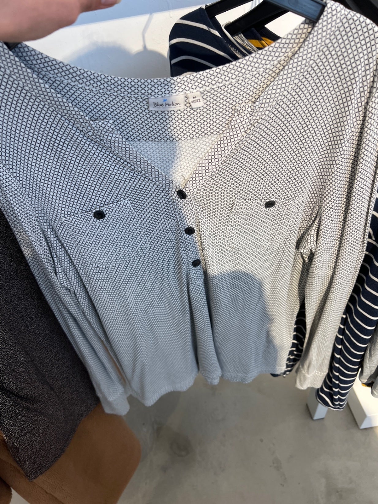Blue Motion Bluse Weiß mit schwarzem Muster