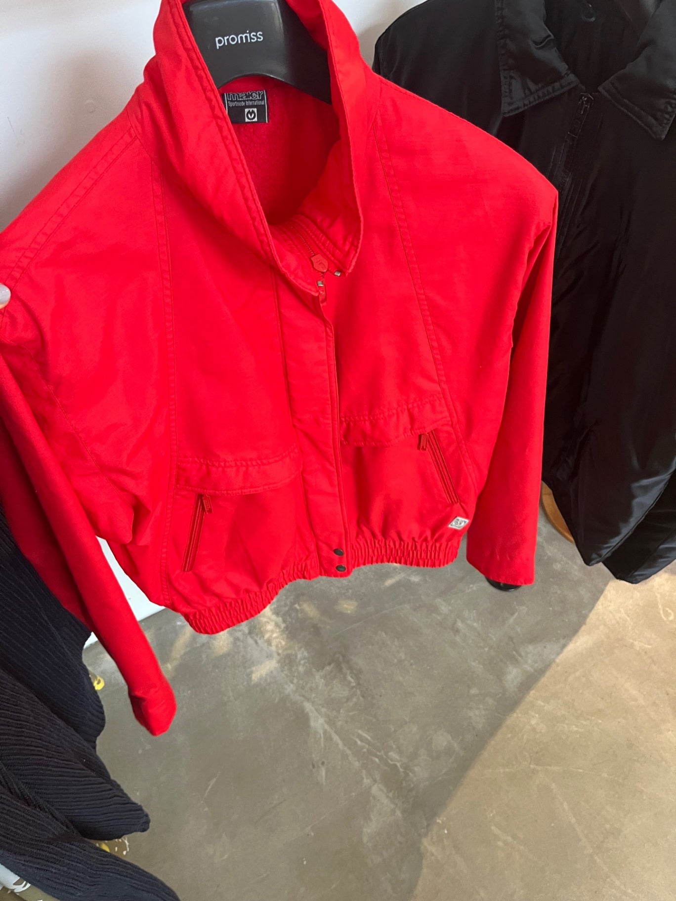 Jacke  Rot