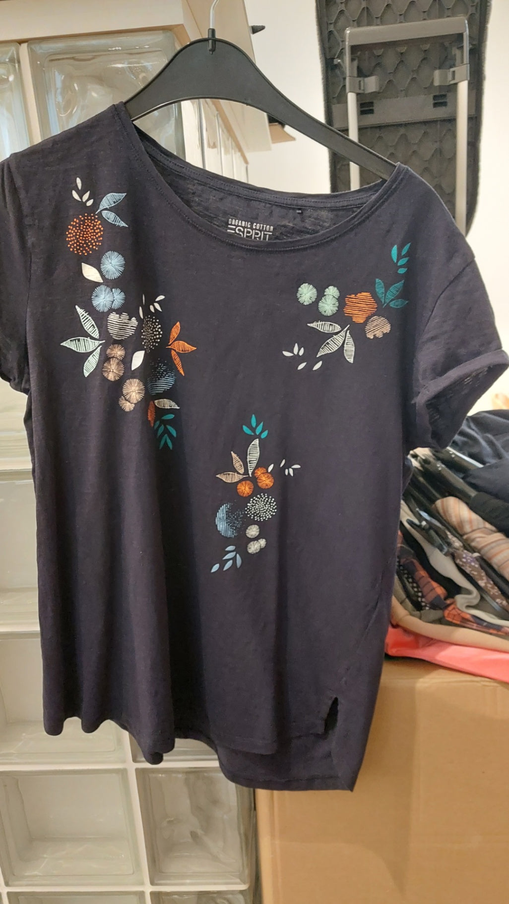 Esprit T-Shirt Blau mit buntem Muster