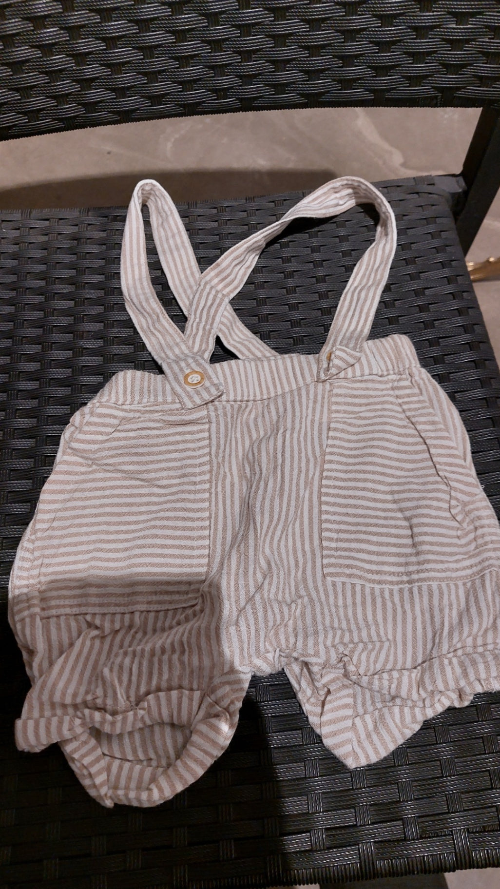 HM Latzhose Beige und Weiß