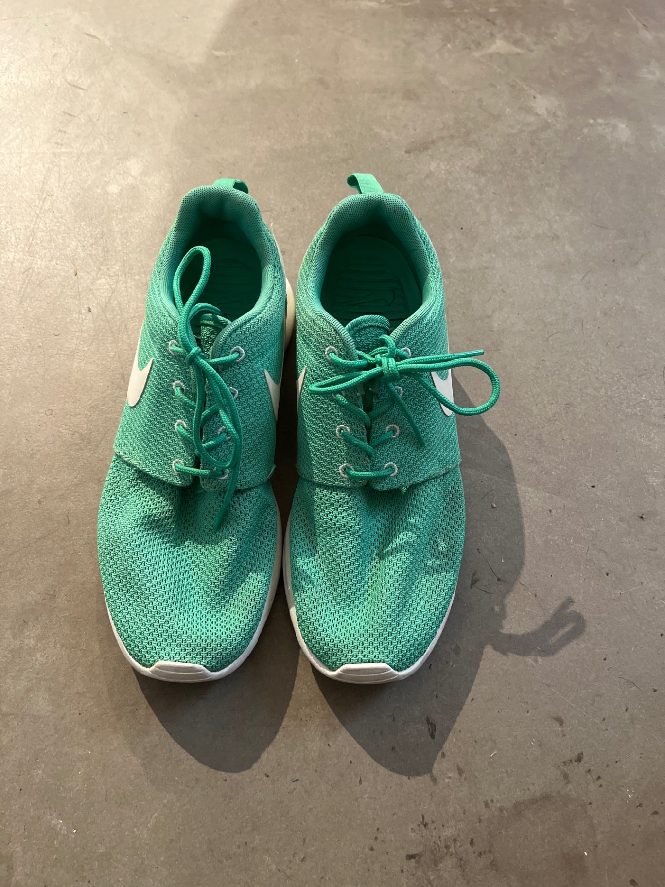 Nike Schuhe Grün