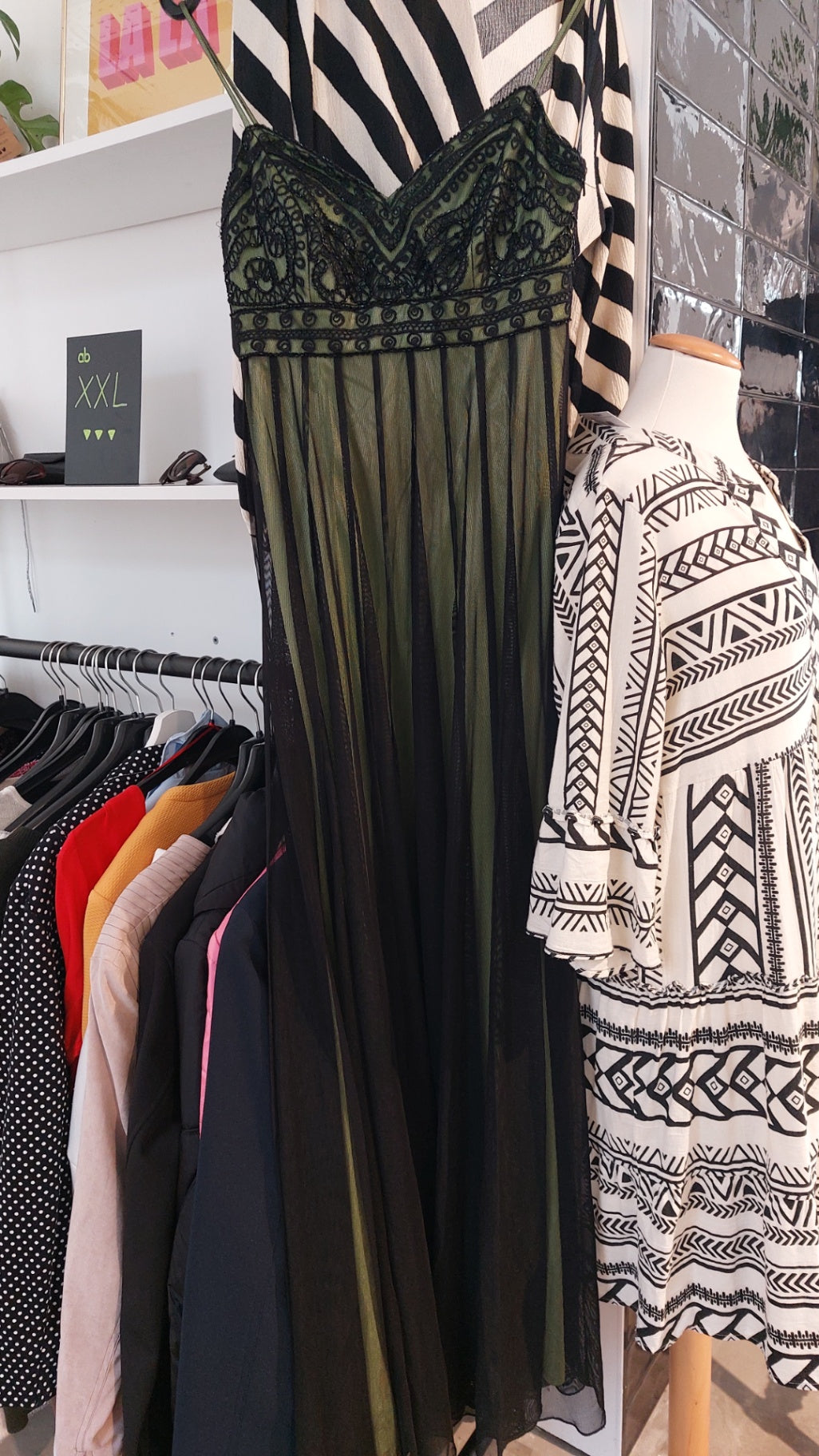 Jake's Kleid Schwarz und Grün