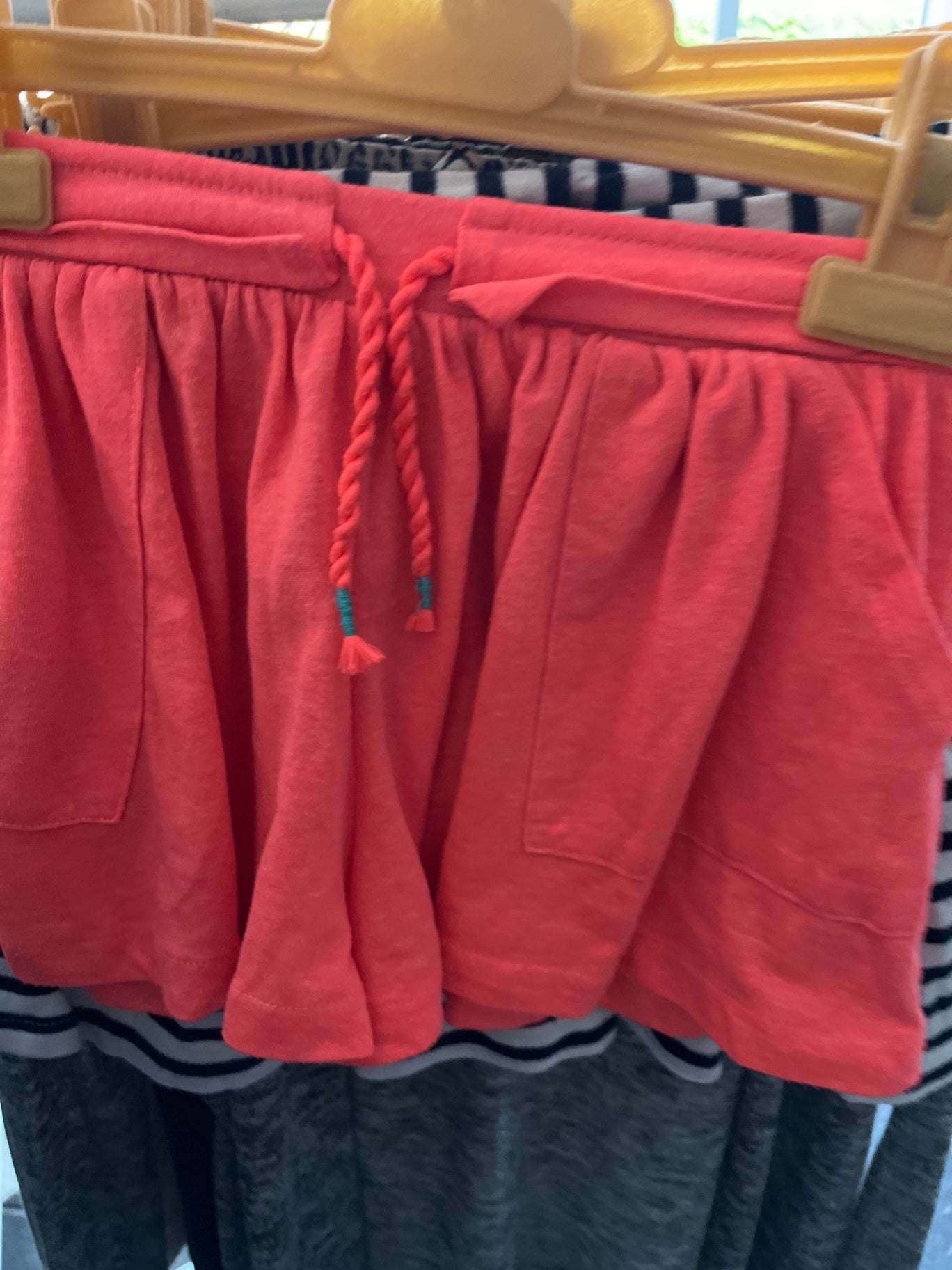 Zara Shorts  Koralle