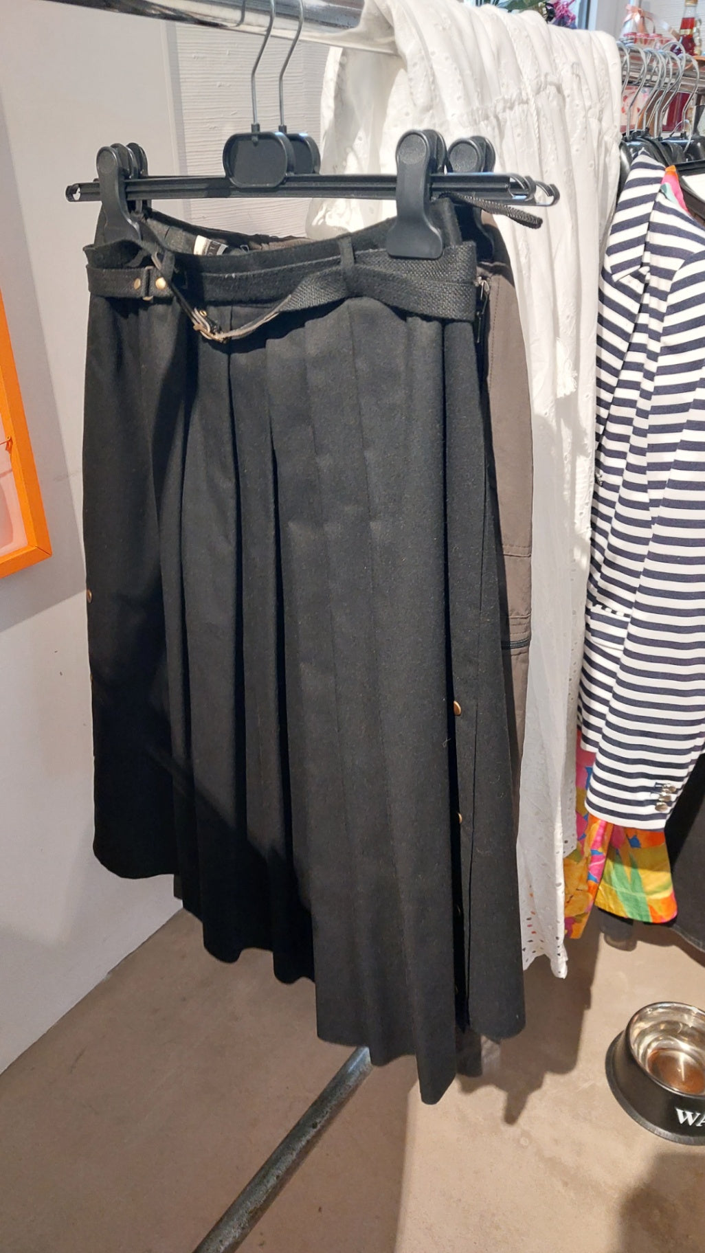 TRUE VINTAGE! Rock Schwarz