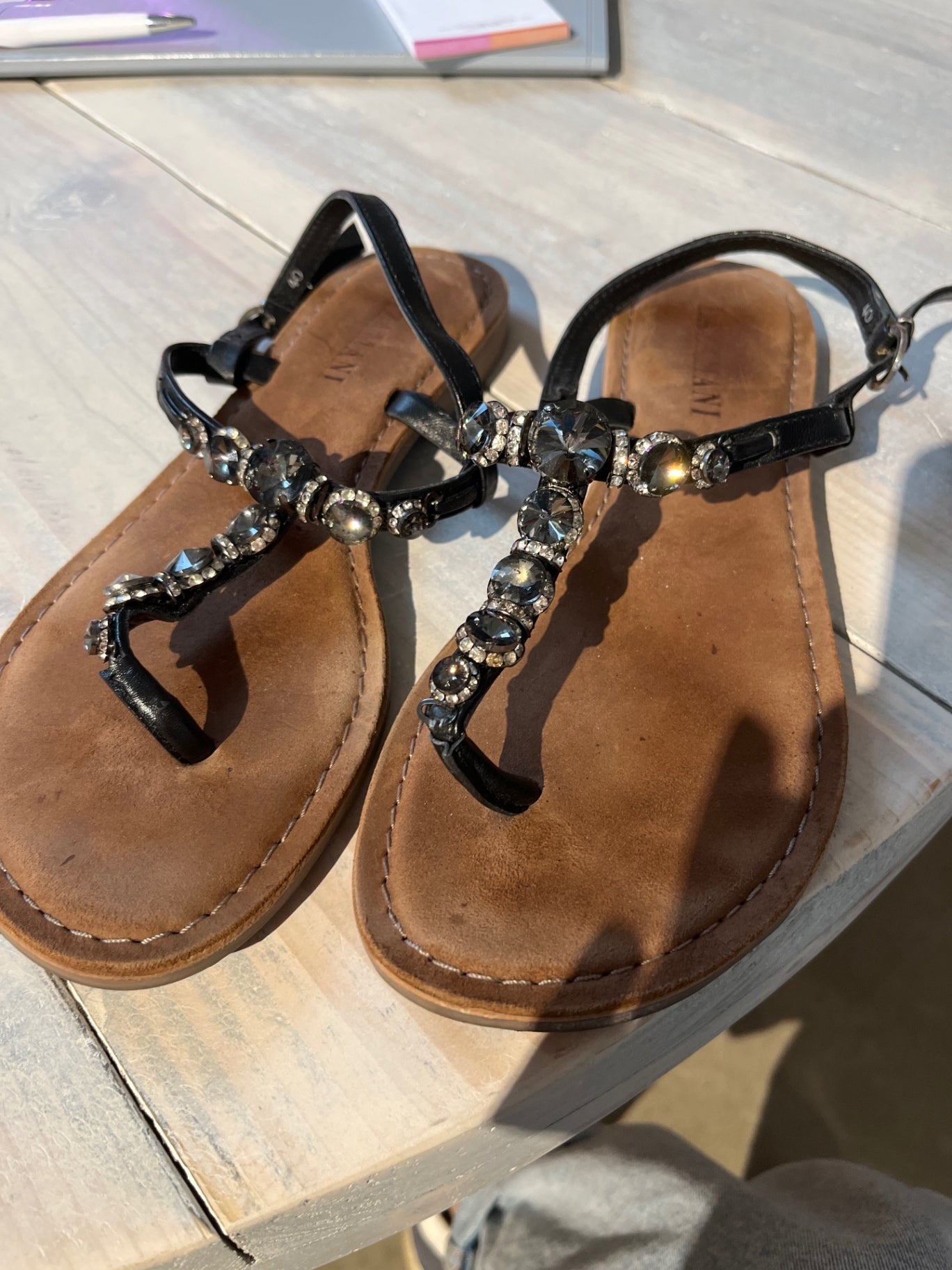 Lazamani Sandalen Schwarz und Braun