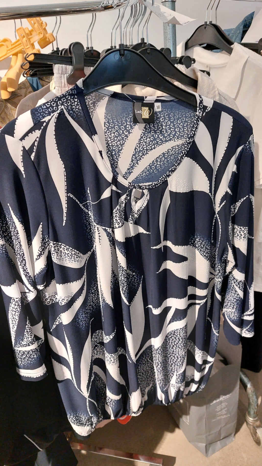 Lady W Bluse Dunkelblau und Weiß
