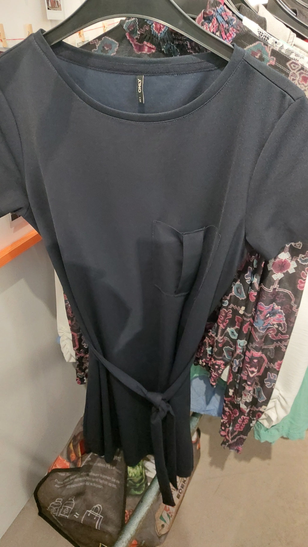 Only Kleid Dunkelblau